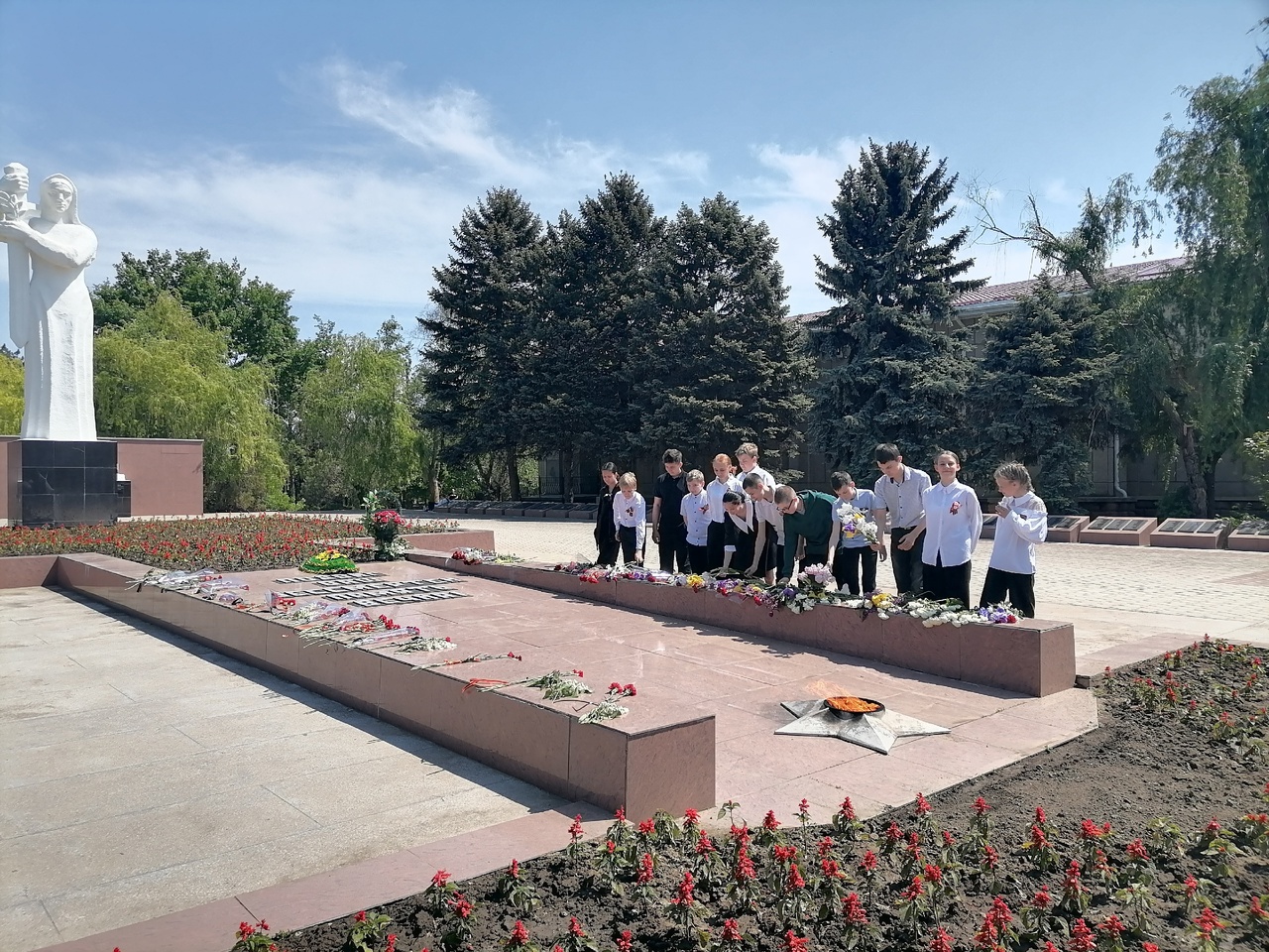 Посещение мемориала..